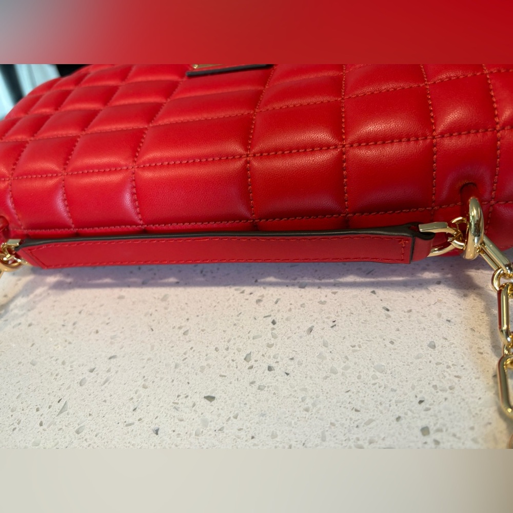 Michael Kors Red Quilted Crossbody Bag - Picture 5 of 11